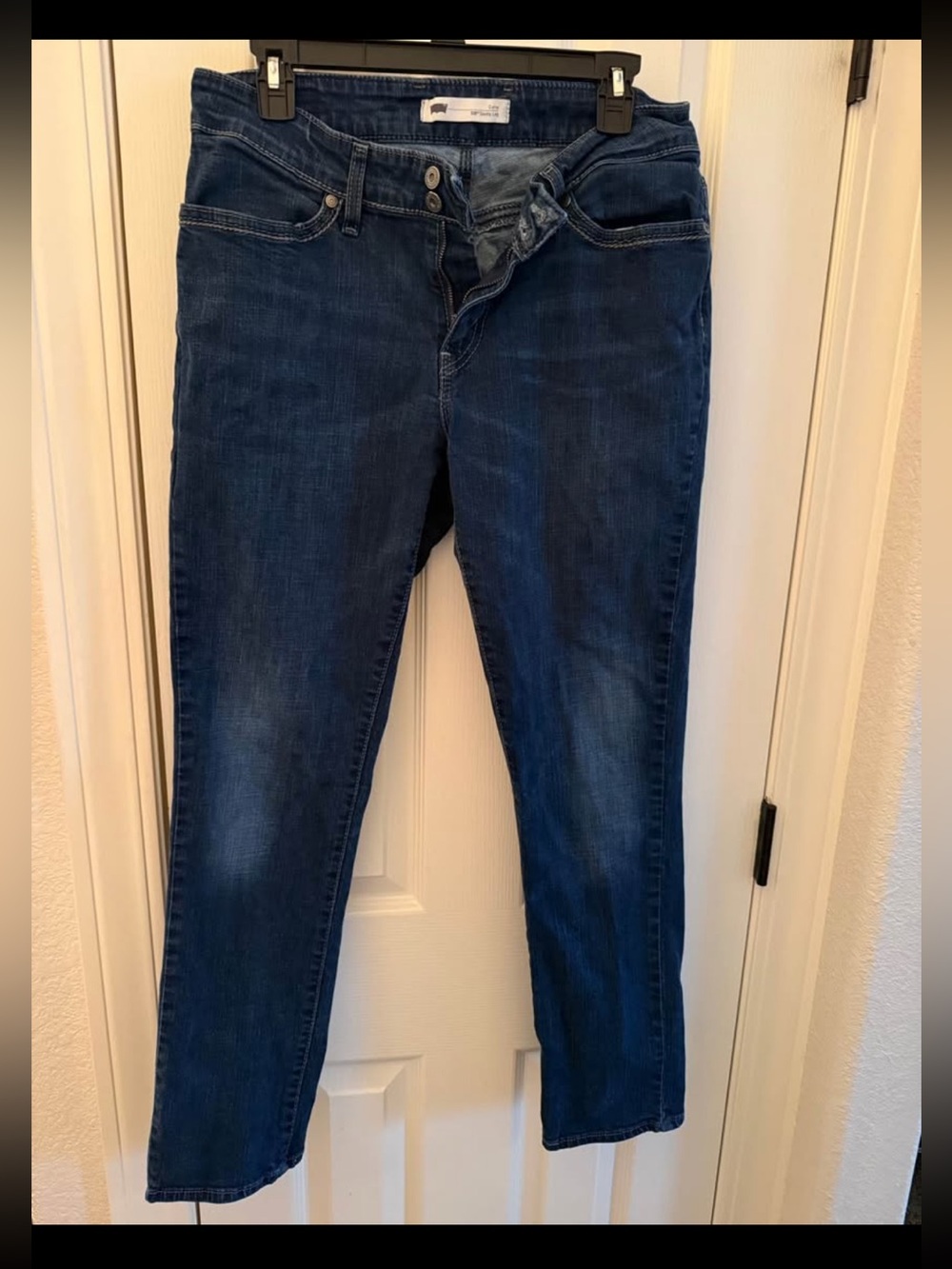 Levi's Classic Blue Women's Jeans